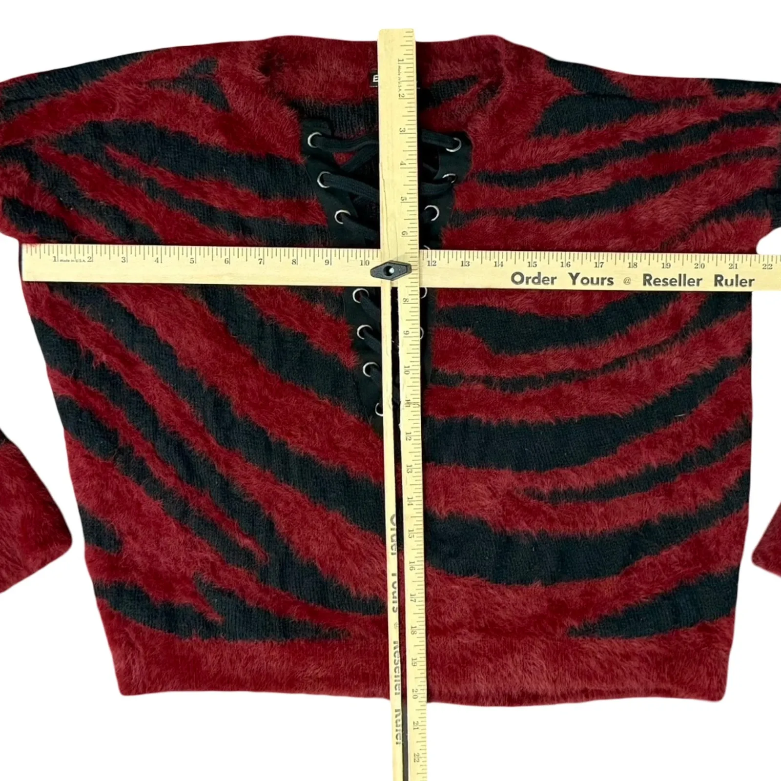 Express Red Black Tiger Stripe Lace Up V-Neck Fuzzy Eyelash Crop Sweater Size XS - Image 2