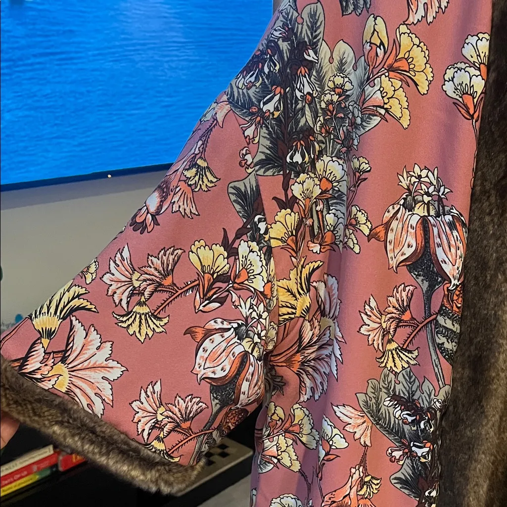 Zara Brown NWT Reversible Faux Fur Jacket size Medium - Image 9