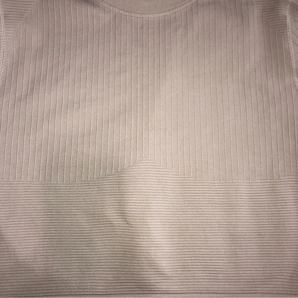 DSG Twitch + Allison Size 2XL Seamless Long Sleeve Top Cropped Taupe Beige NEW - Image 9