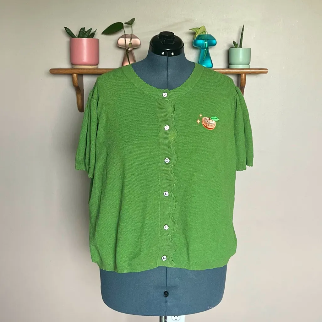 Unique Vintage Green Sweater w/ Jewel Buttons and Peach Embroidery Size 2X - Image 3