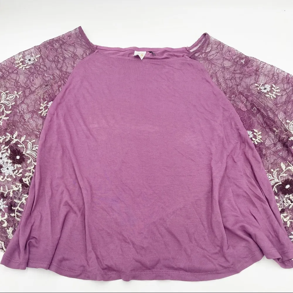 Anthropologie Akemi + Kin Callista Purple Lace Flutter Sleeve Blouse Size XS - Image 6