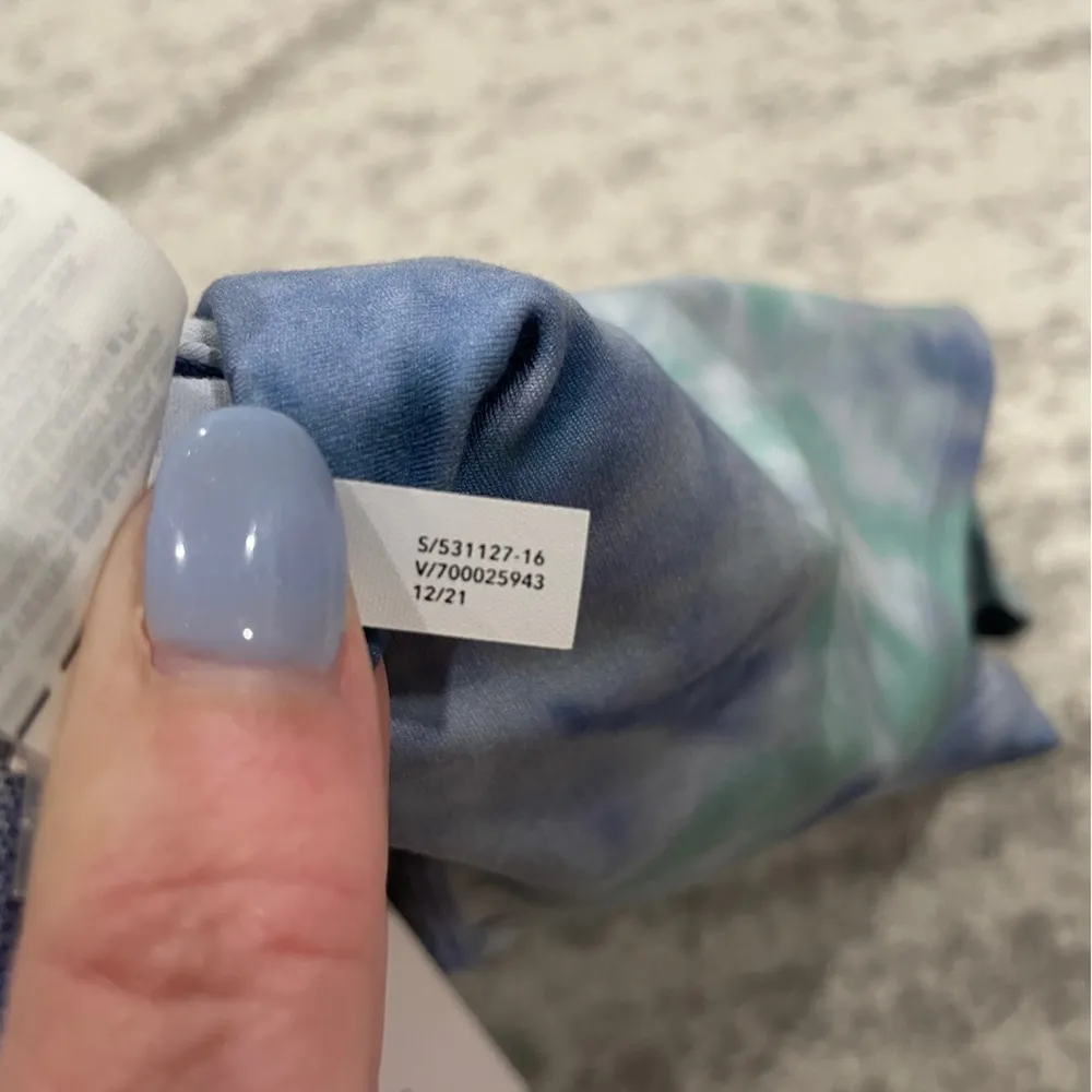 NWT Athleta Blue Tie Dye Conscious Crop Printed A - C - Image 14