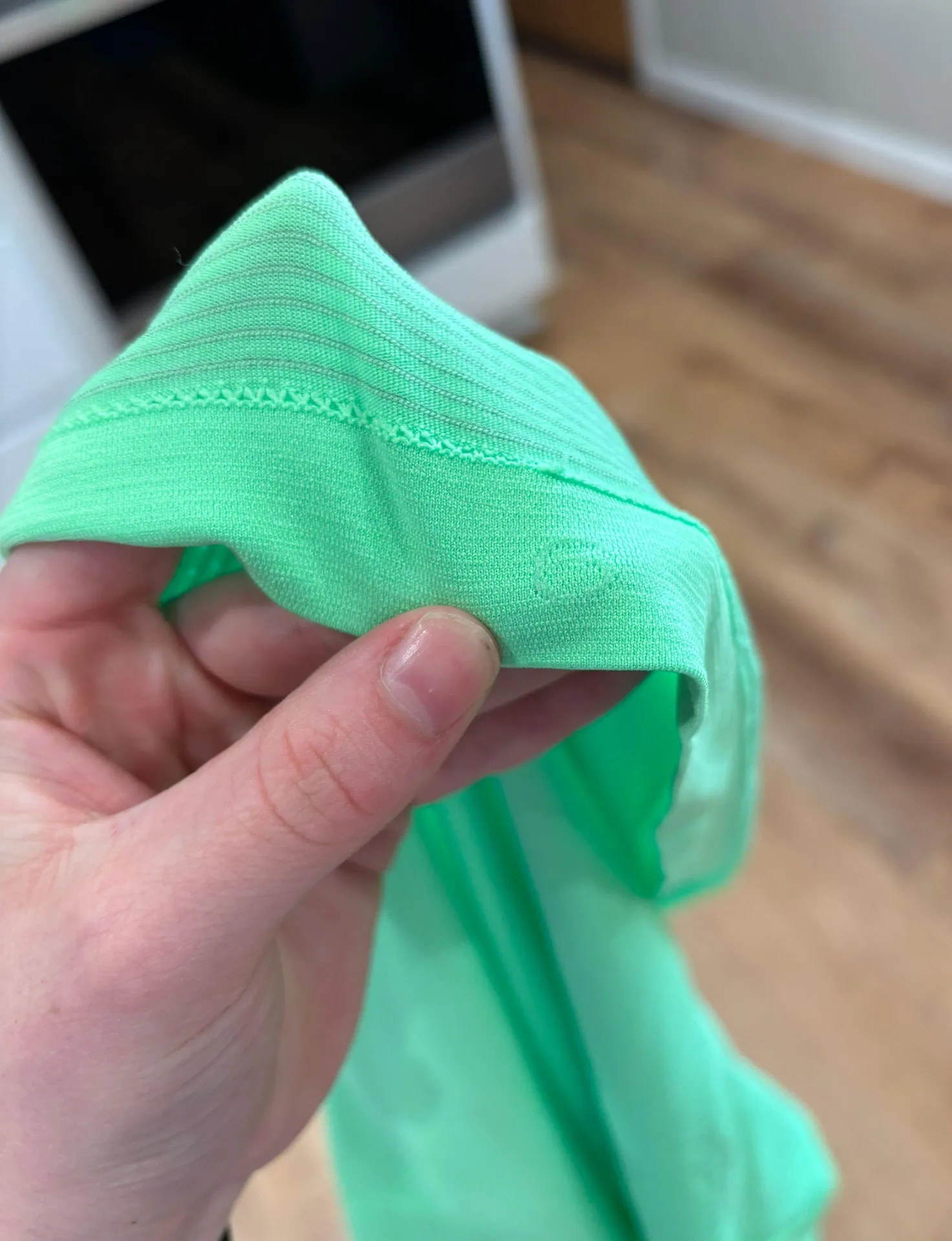 Green  Swiftly - Image 3