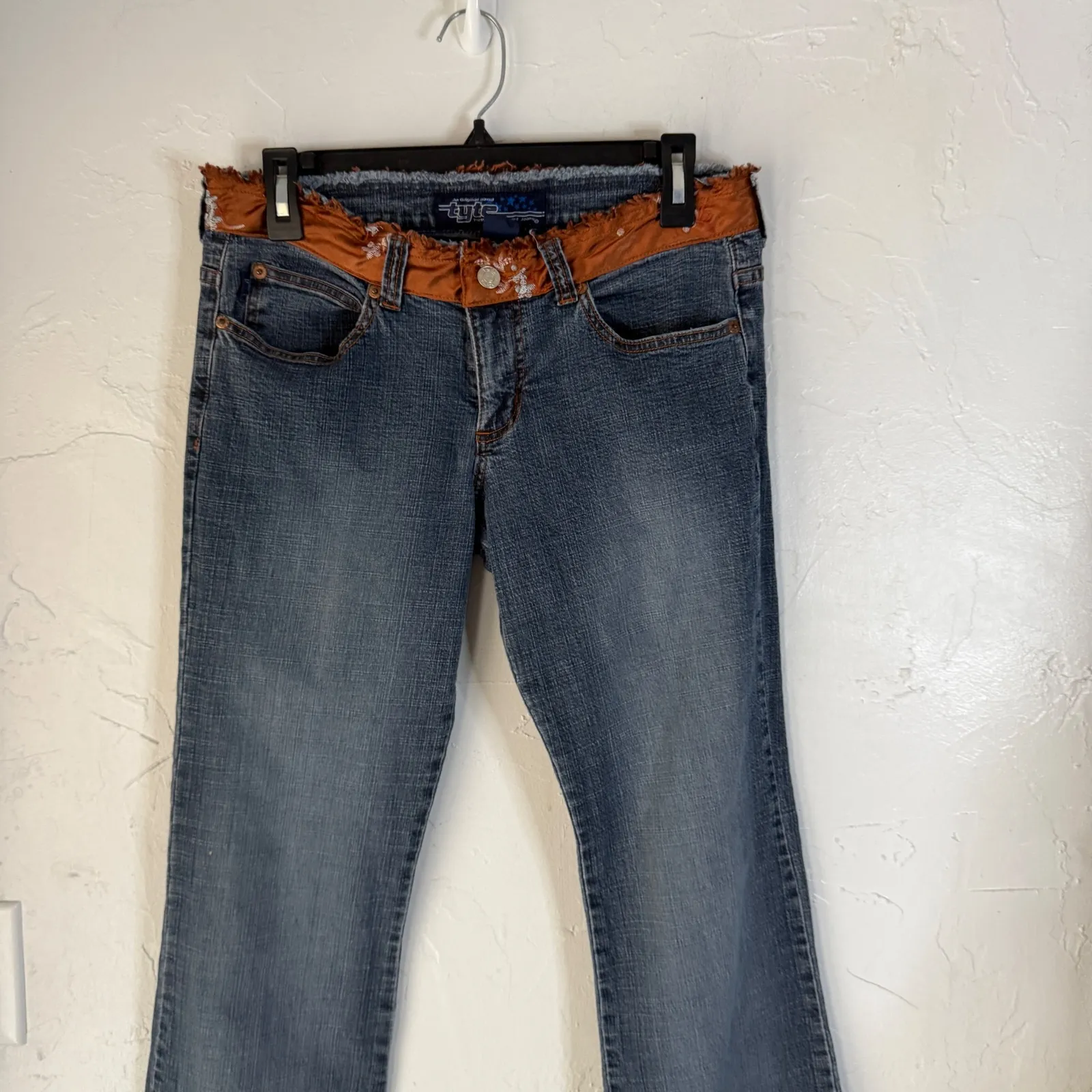 Tyte The Worlds Coolest Jeans Y2k Size 9 Blue Bootcut Distressed Flare Denim - Image 2