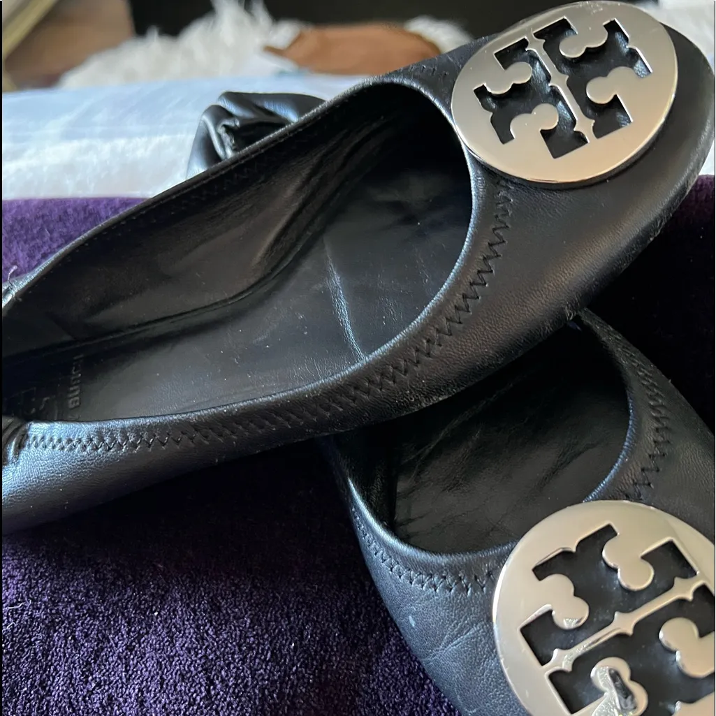 TORY BURCH AUTHENTIC BLACK LEATHER REVA BALLERINA FLATS - Image 3
