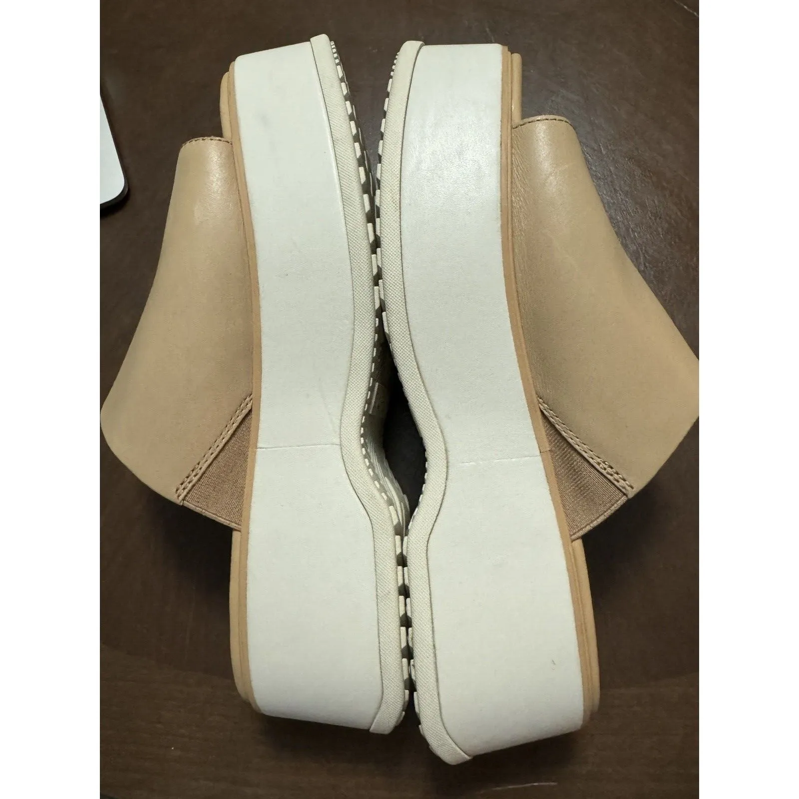 Sorel  DAYSPRING SLIDE SANDAL‎ BEIGE Platform Size 9 - Image 4