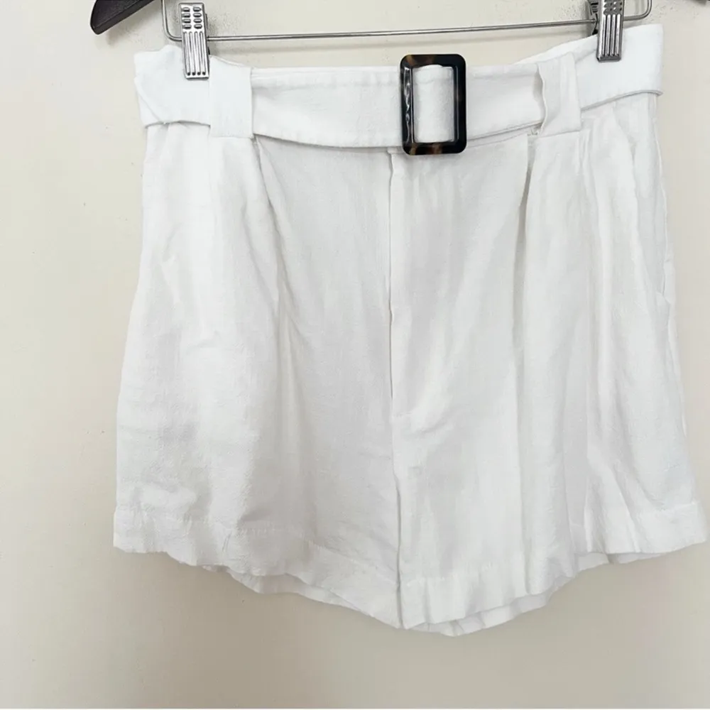 White Linen Blend Percy Shorts Belted Trouser Size Large - Image 2