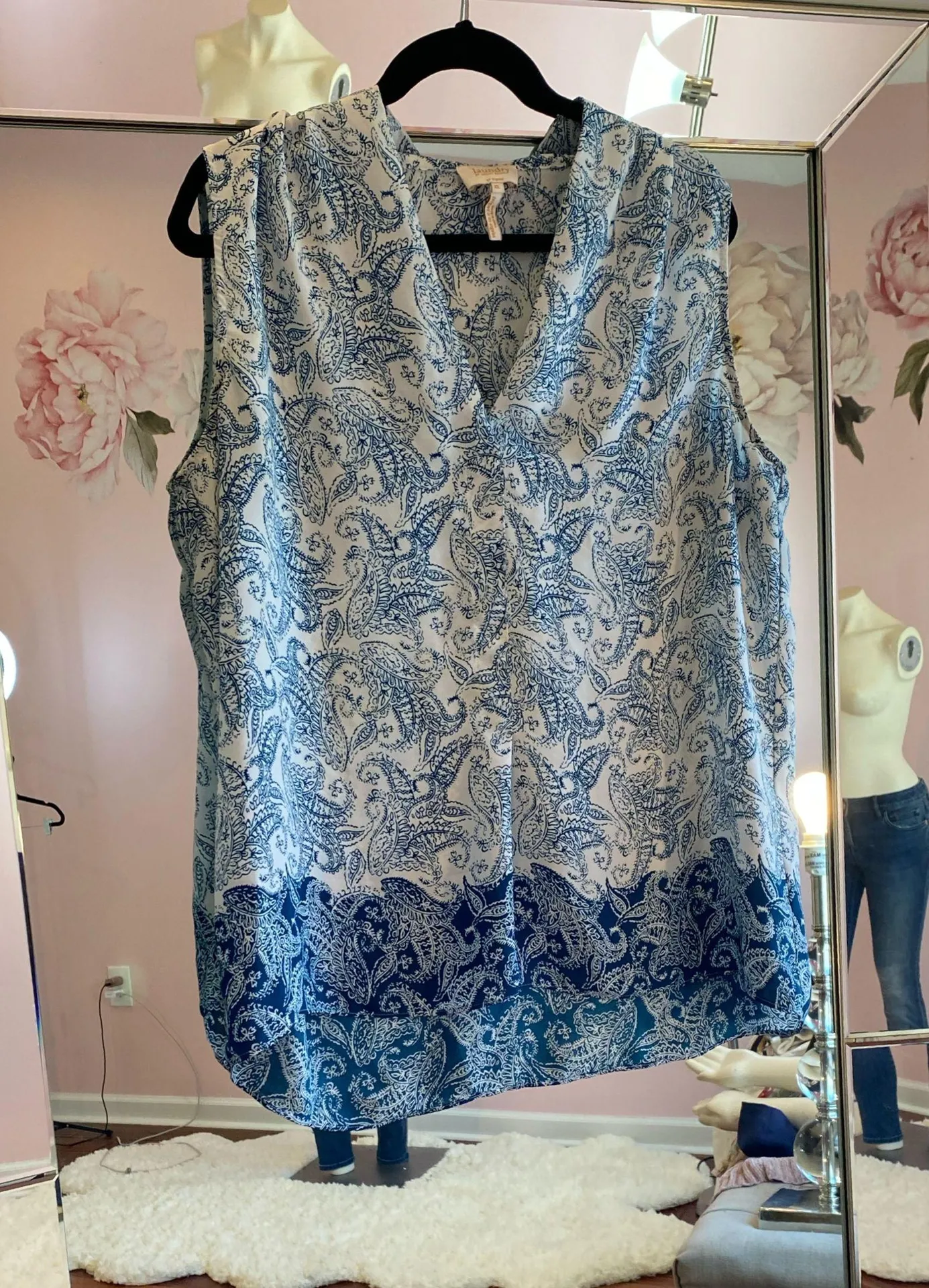 Sleeveless Blue Paisley Top - Image 8