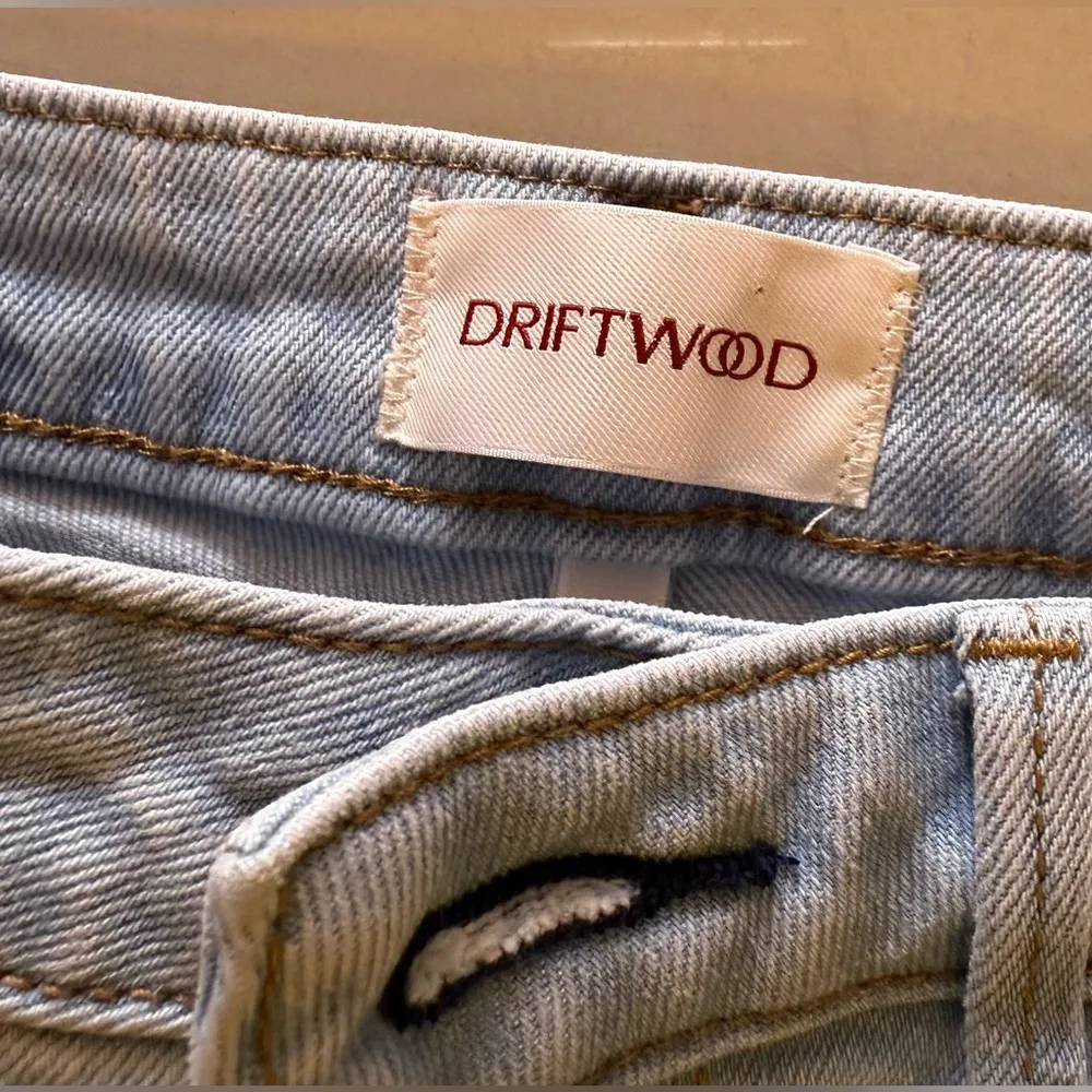 DRIFTWOOD colette feathery leaf jeans in light wash embroidered W0 / L 27 zipp - Image 6