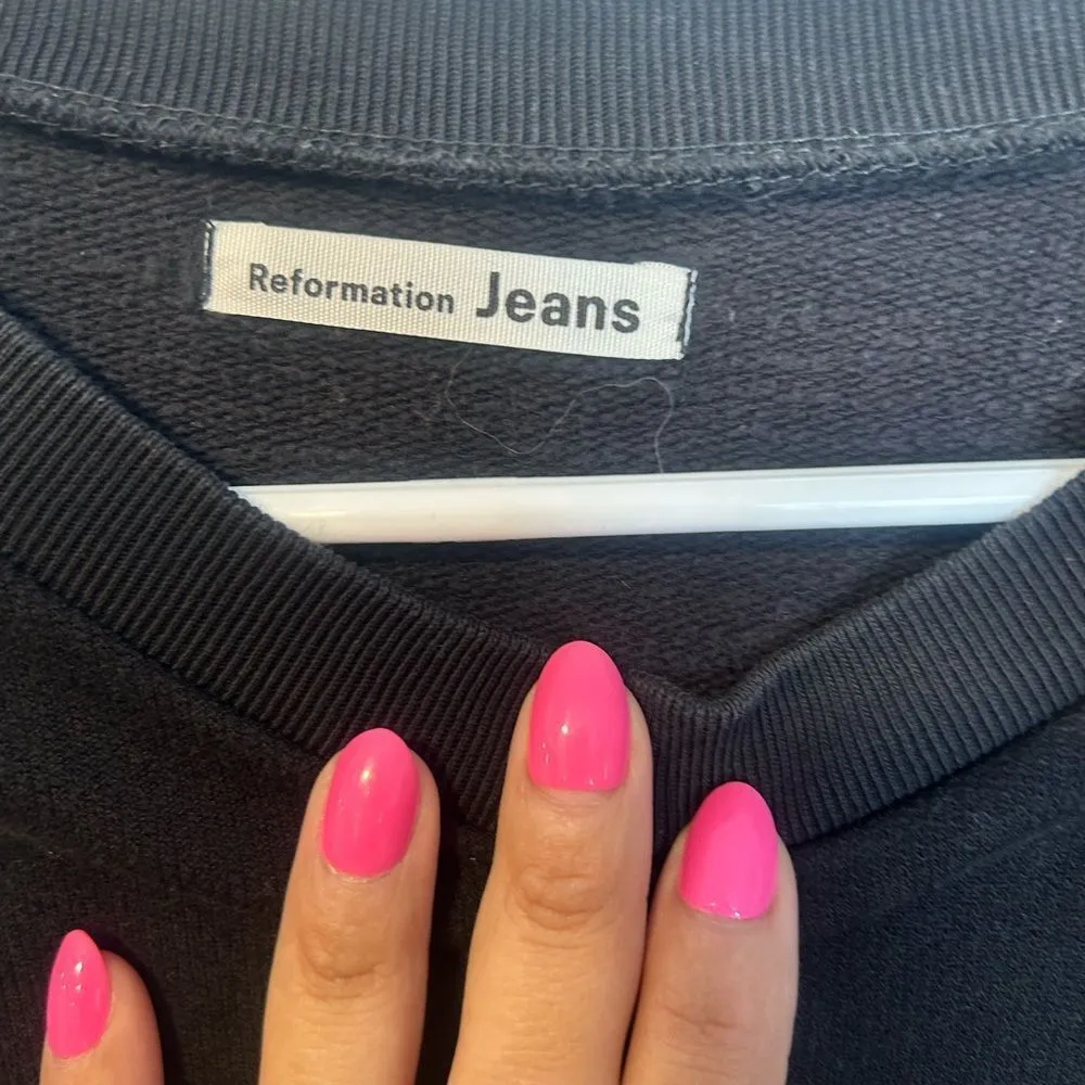 Reformation Black Cropped Top Sweatshirt - Image 2