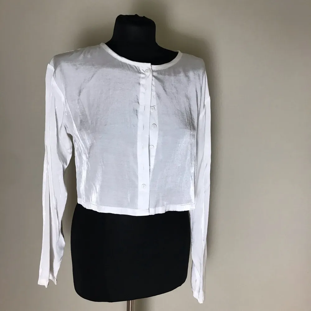 Princess Polly Crop Long-sleeve White Blouse - Image 4