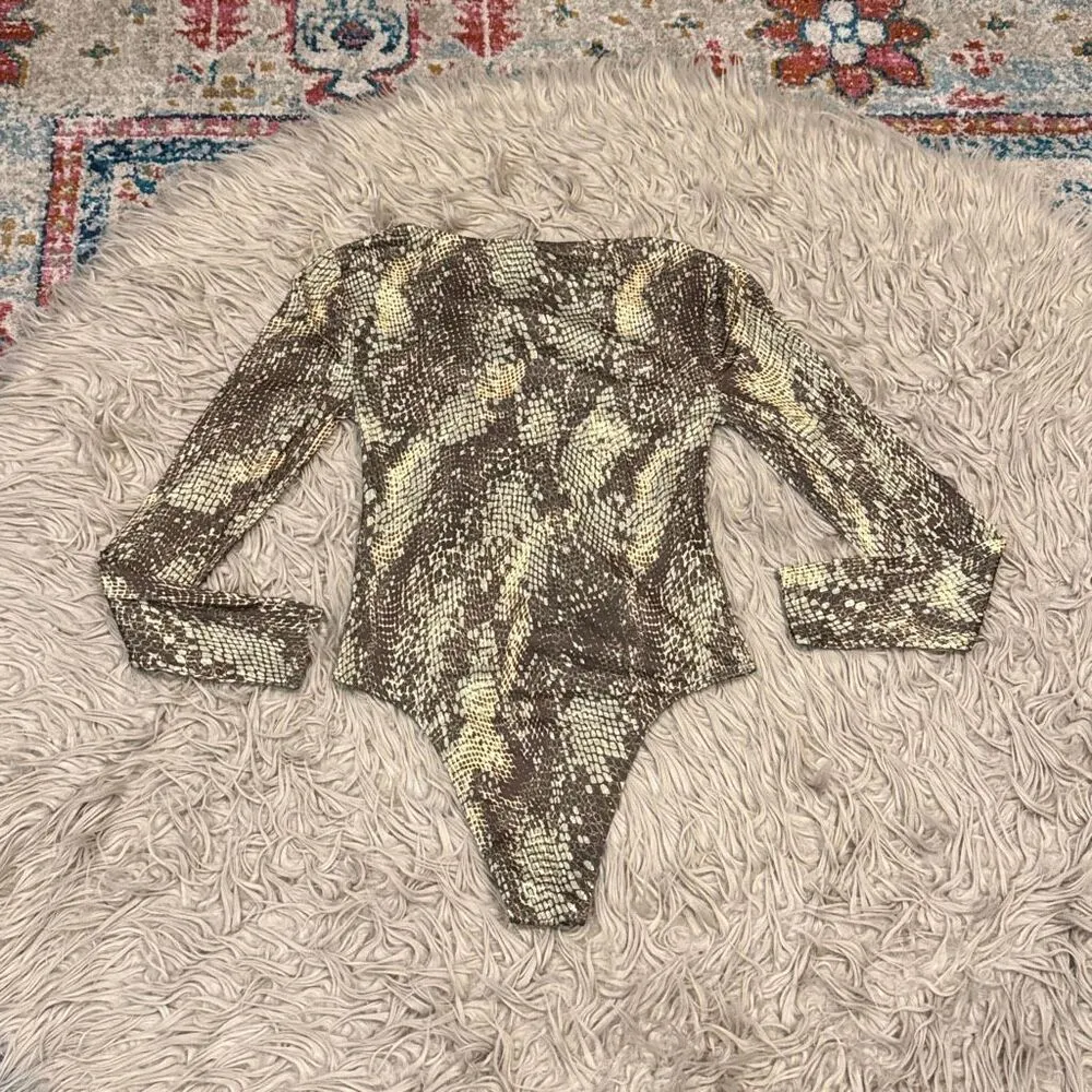 Steve Madden bodysuit size small - Image 5