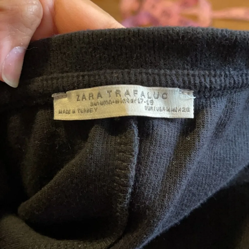 Zara Black Sweater Size Medium - Image 5