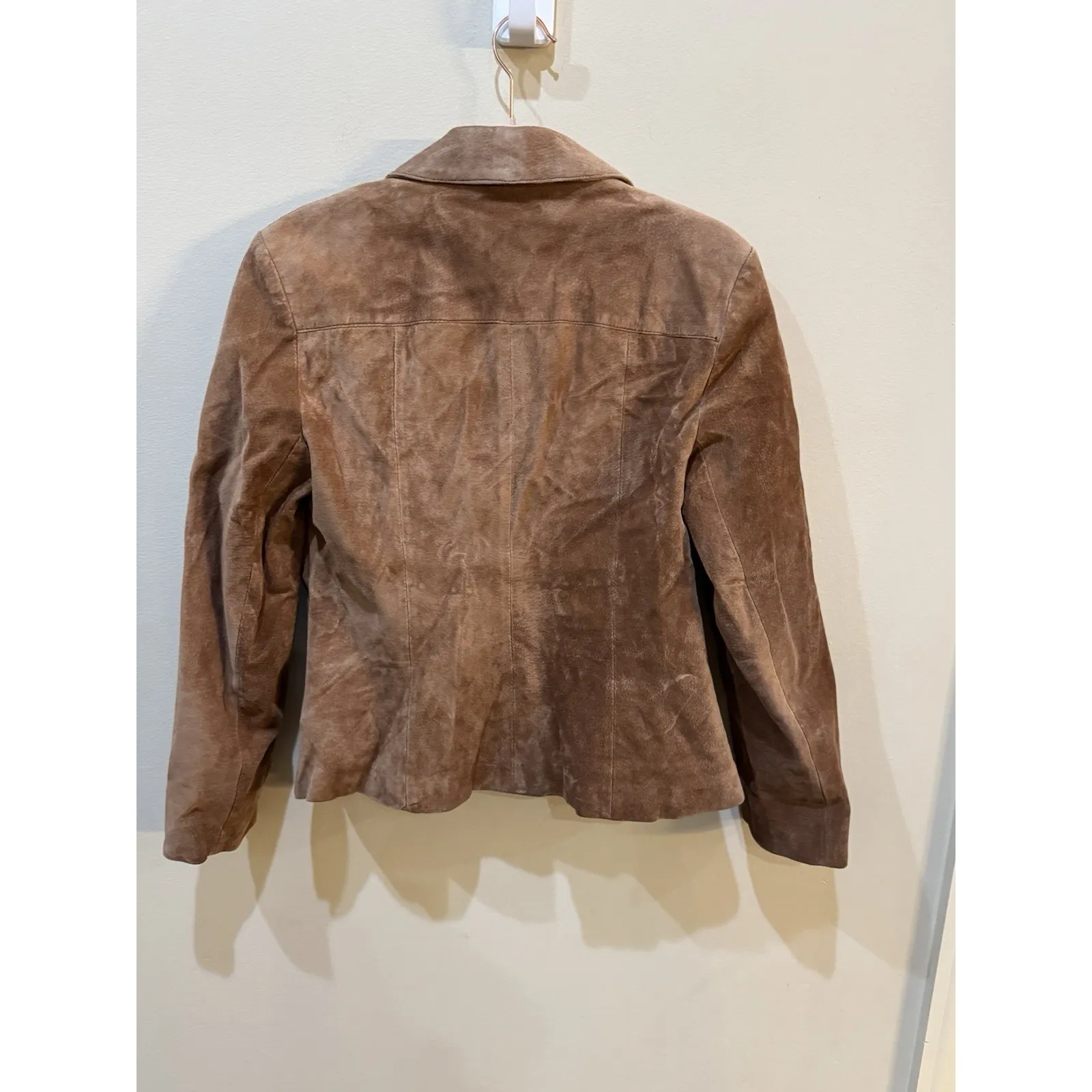 Avanti Woman Size 10 Tan 100% Genuine Pig Suede Leather Button Blazer Jacket - Image 3