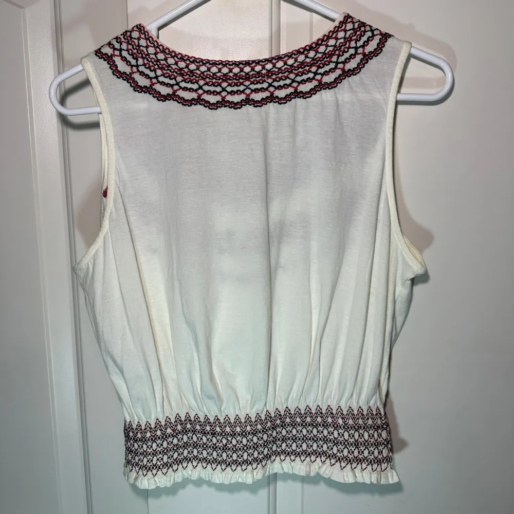 NWT Anthropologie Tiny Linni Smocked Embroidered Top Red White Blue Cotton Small - Image 4