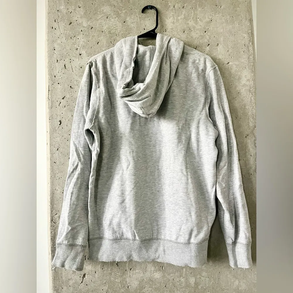 Gray Carson - Image 2