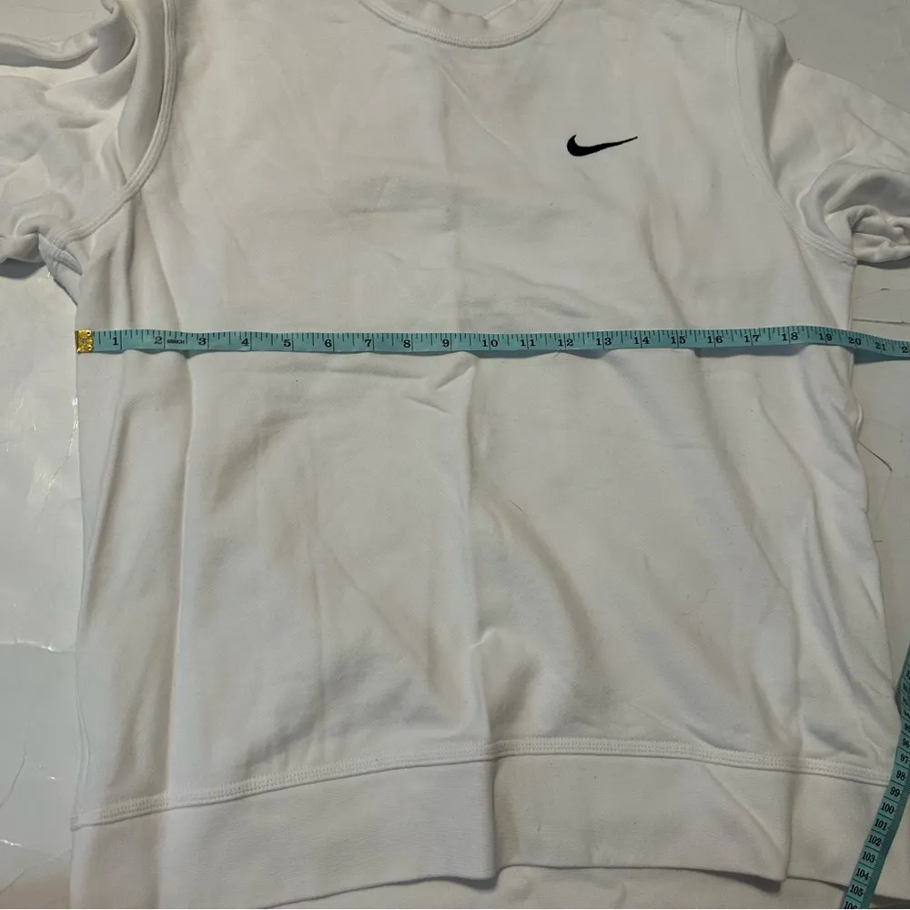 White Nike Women’s Sweater Crew Neck Large Casual Preppy Athletic - Image 5