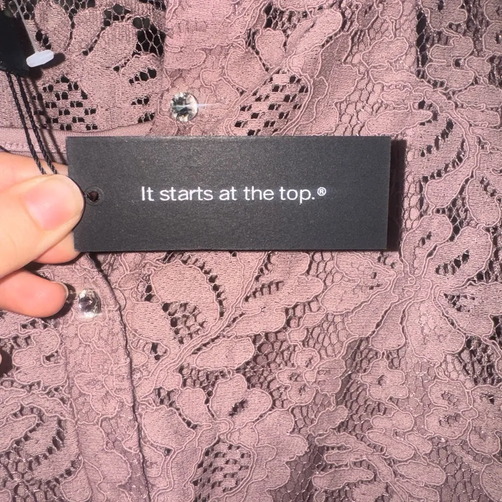 Cable & Gauge NWT Lace Blouse With Tank Top Liner Medium - Image 6