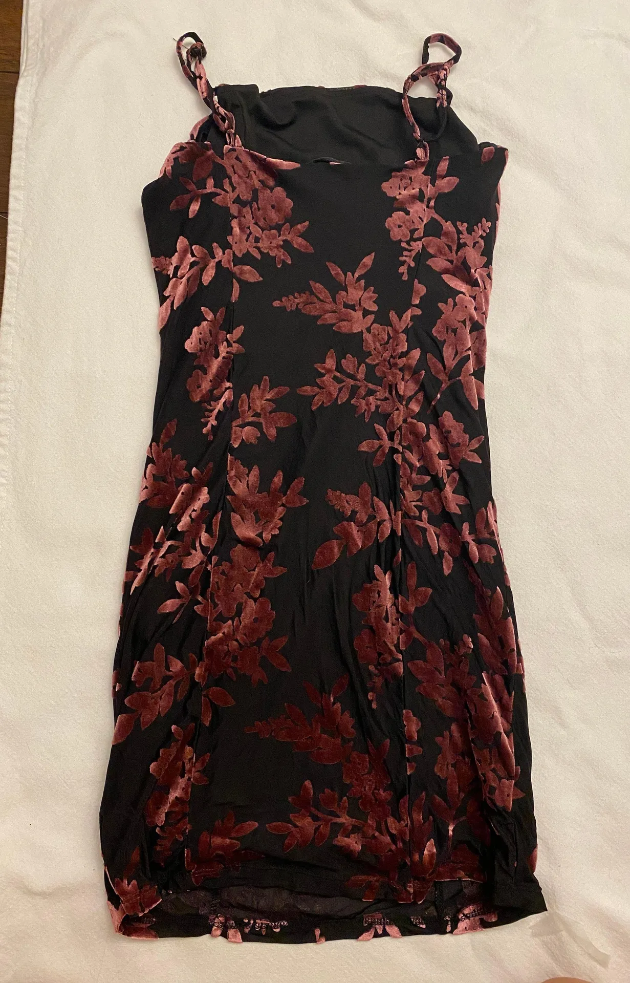 Black / Burgundy Bodycon Dress - Image 2