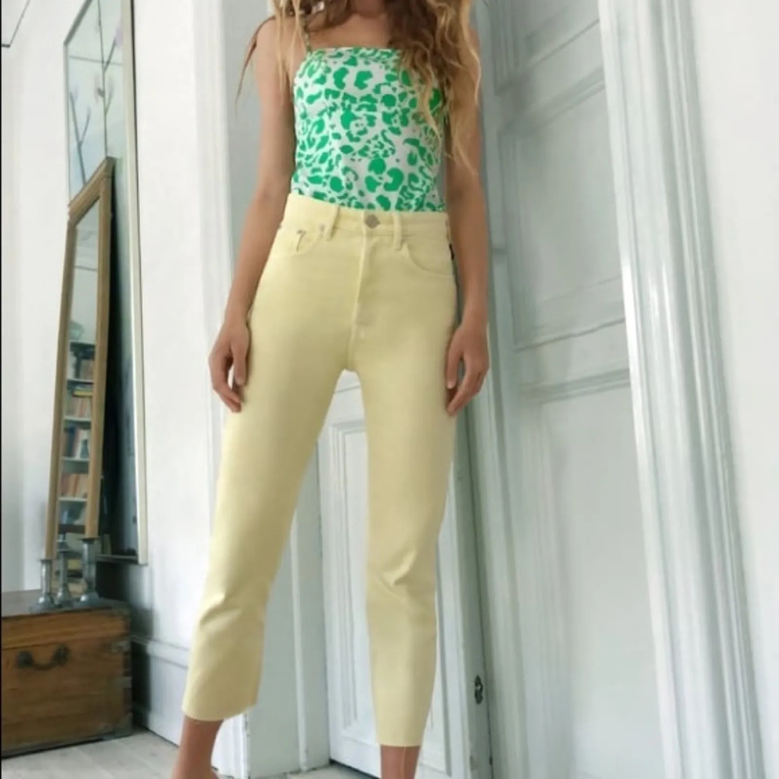 Zara Green Abstract Animal Print Poplin Bodysuit Medium Trendy Chic - Image 2