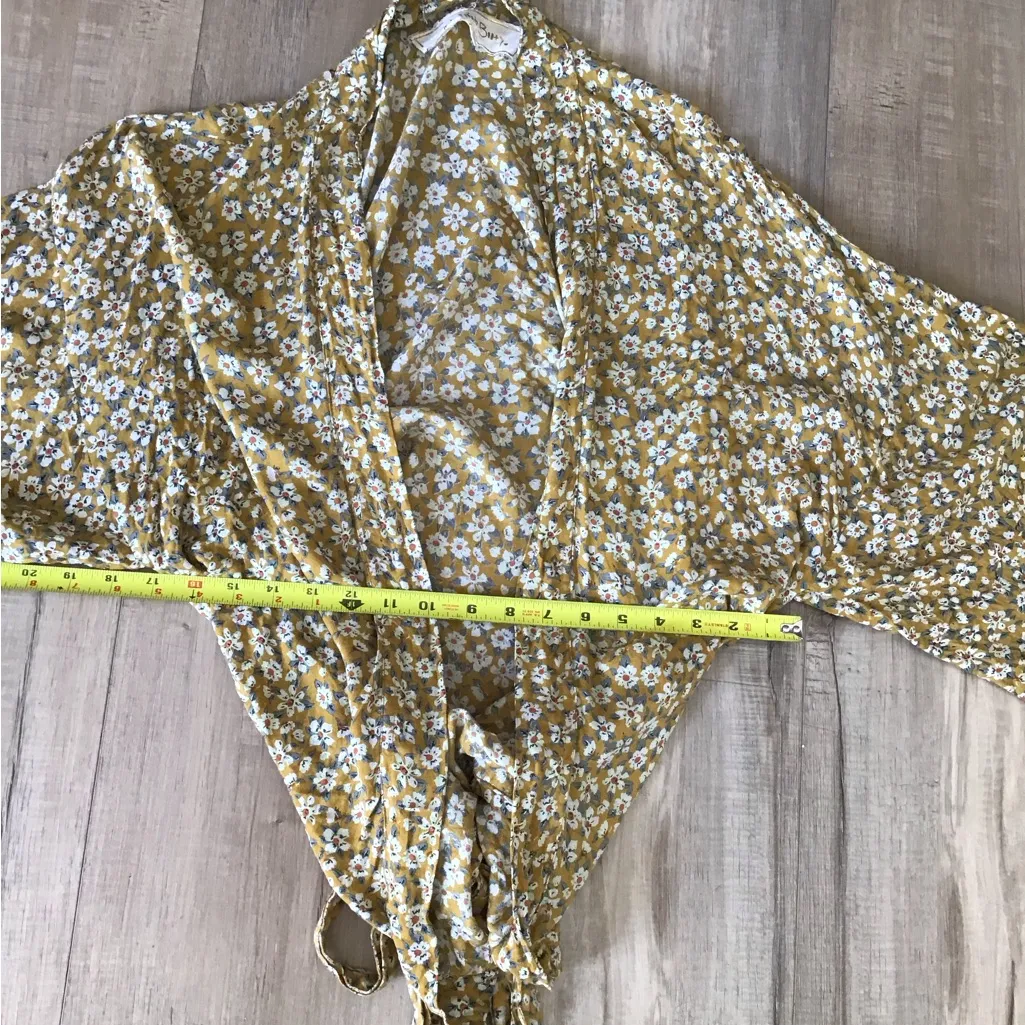JENS PIRATE BOOTY $132 Crowne Yellow Floral Kimono Jacket Top Size P Small - Image 4