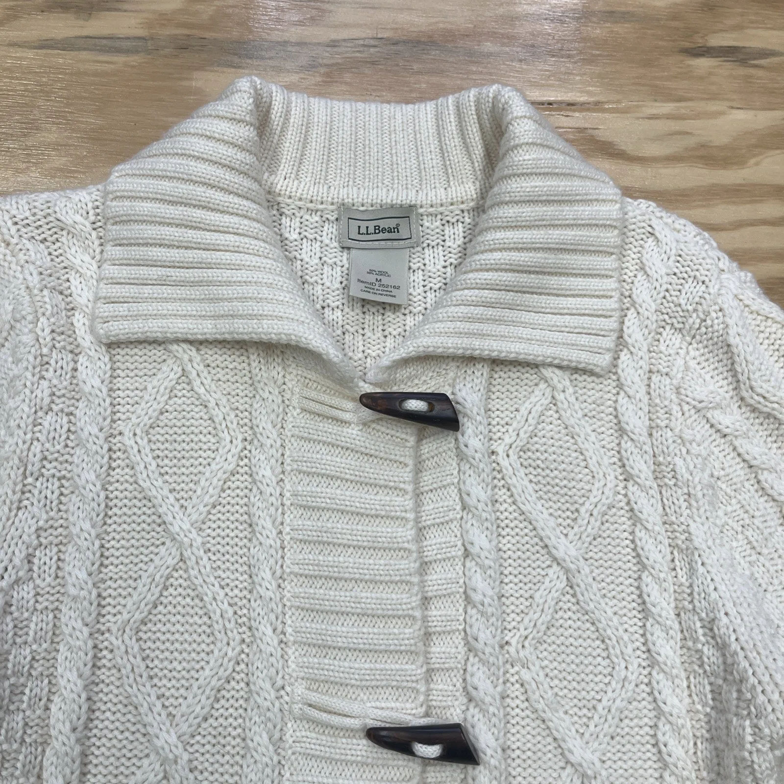 LL Bean Wool Blend Cardigan Cable Knit Fisherman Toggle Button Size Medium - Image 7