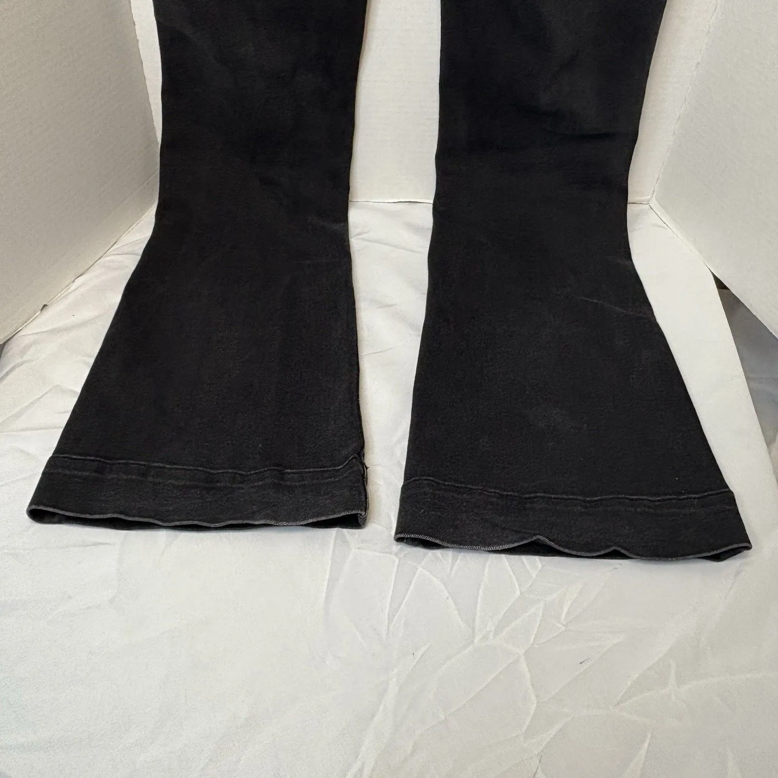 Driftwood Wyatt Classic Flare Jeans Dark Night Women’s Size 32x34 - Image 7