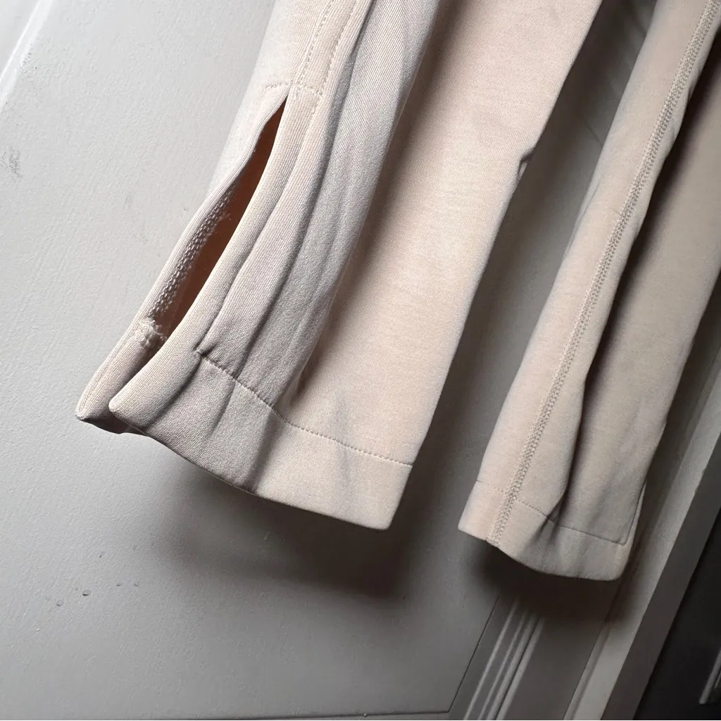 Lululemon Brushed Softstreme Split Hem Highrise Pants Sz 2 N. Ivory‎ - Image 5