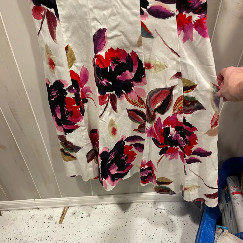 Cute creamy floral dress pleated wide strap sleeveless u back midi stretch - Image 5