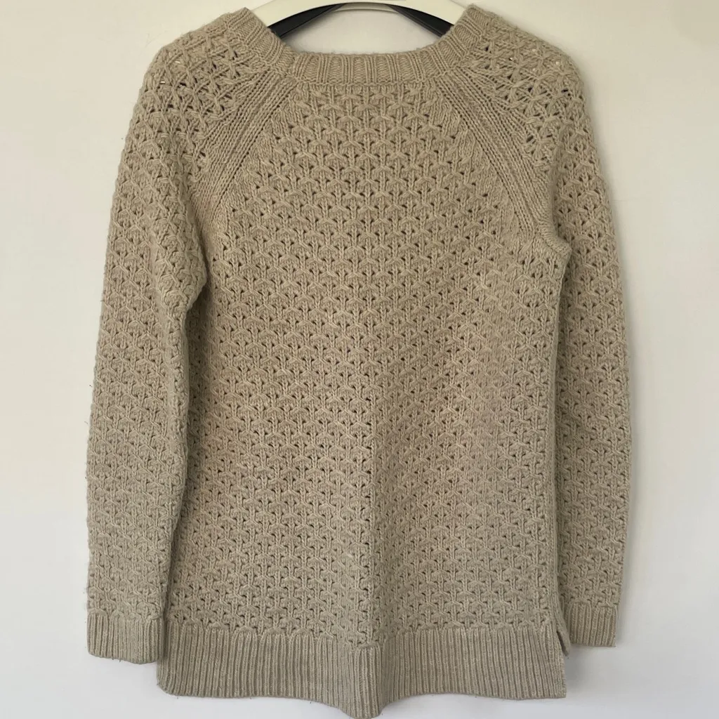 Banana Republic Women Scoop Neck Long Sleeve Italian Yarn Knit Sweater Medium - Image 7