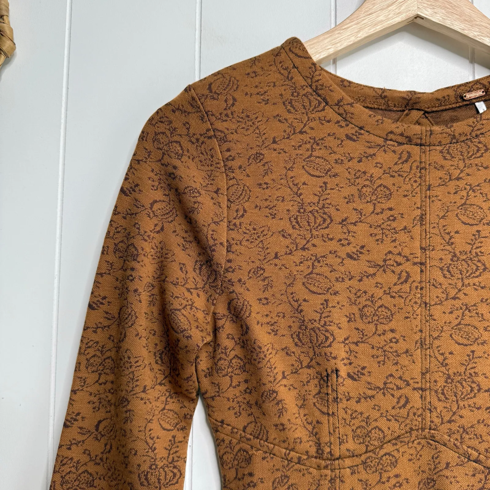 Free People sweater dress floral mini stretchy cutout XS - Image 2