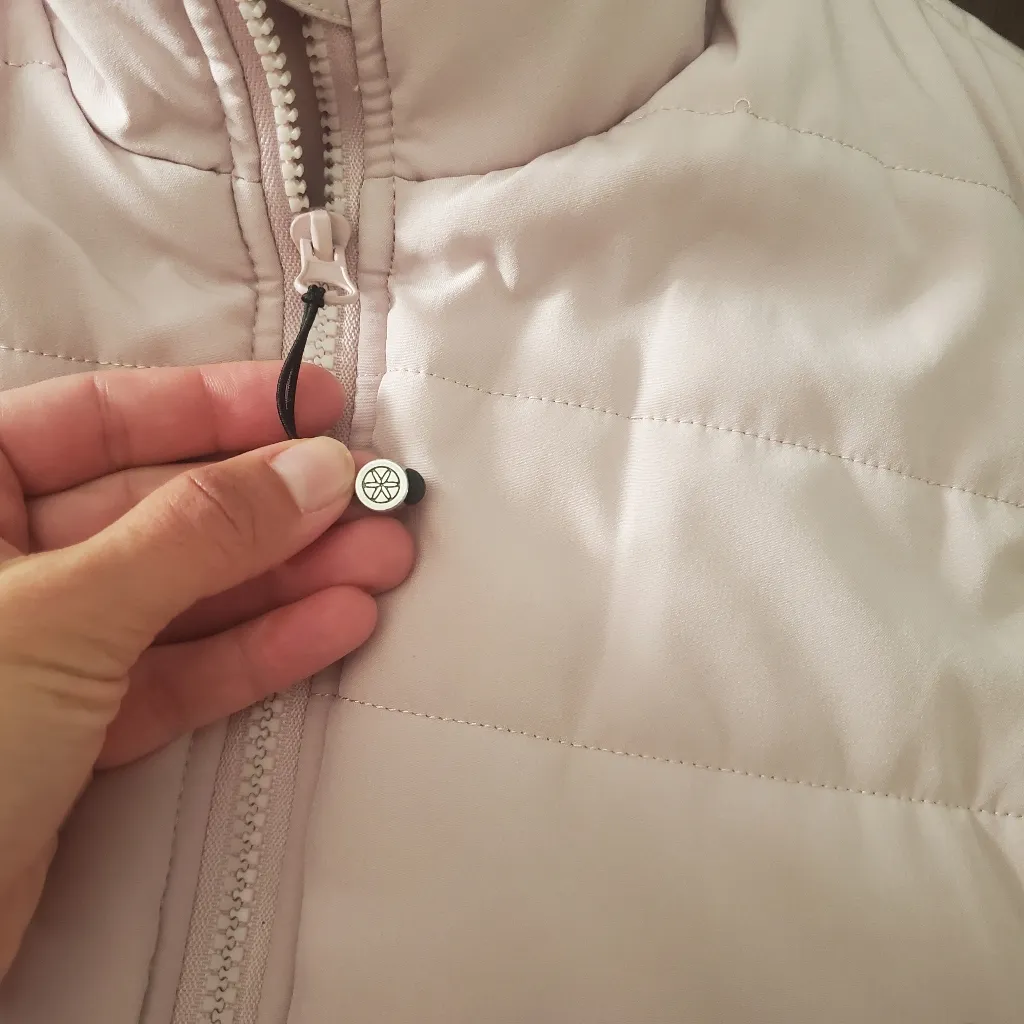 GAIAM Women's Light Pink Puffer Vest Size Medium - Image 3