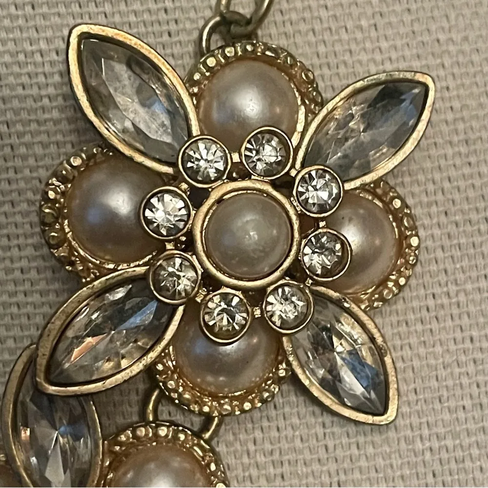 Jeweled flower statement necklace - Image 3