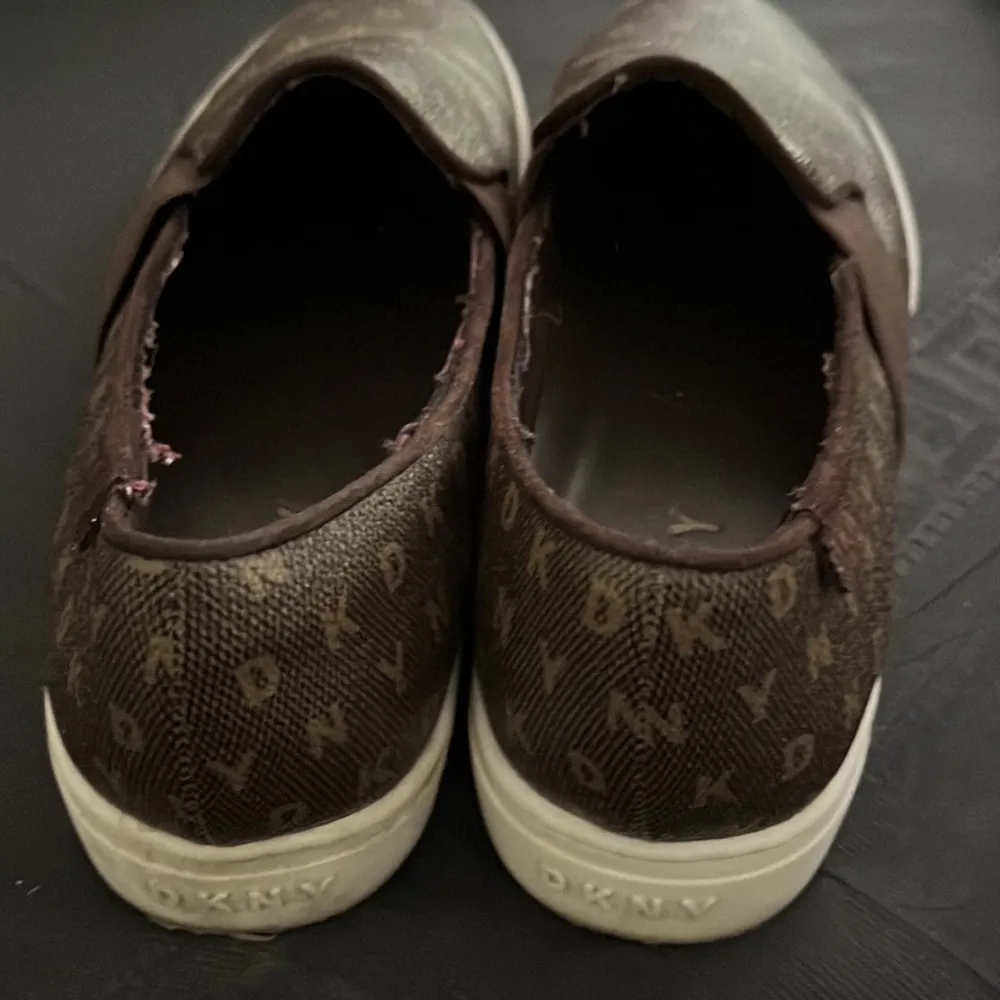 DKNY slip on shoes - Image 5