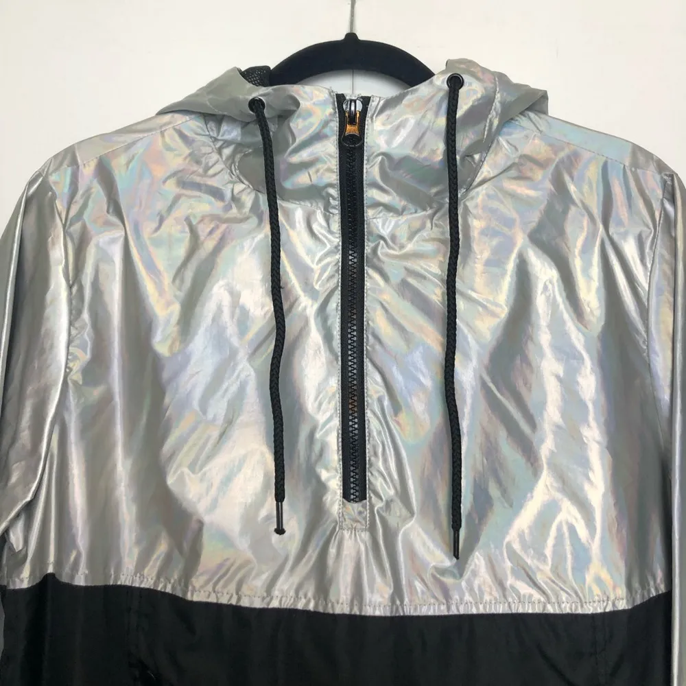 Xersion Holographic Two Tone Pullover Jacket with Hood - Image 10