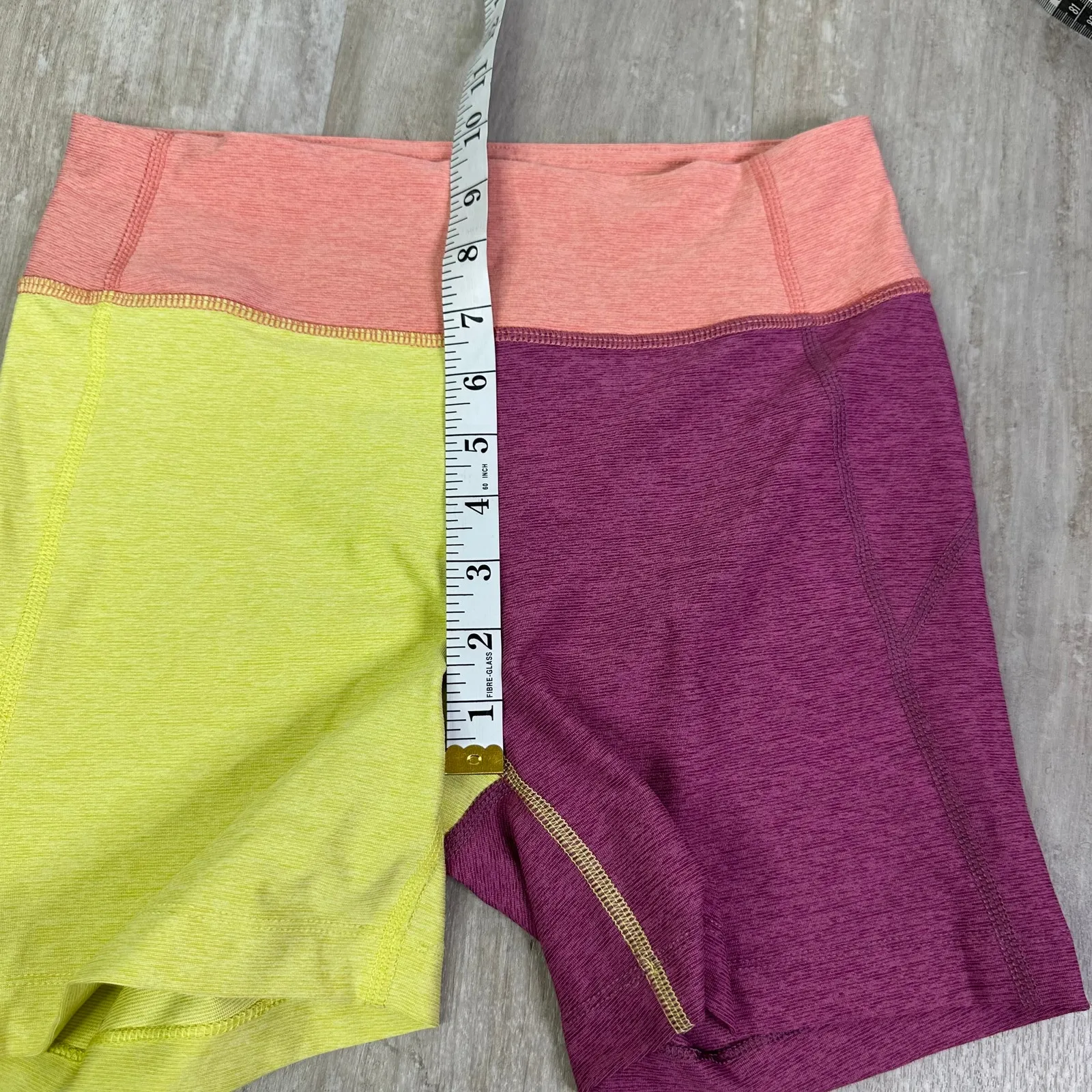 Outdoor Voices Colorblock Warmup Shorts in Nectarine/Mellow/Merlot Size Small - Image 5