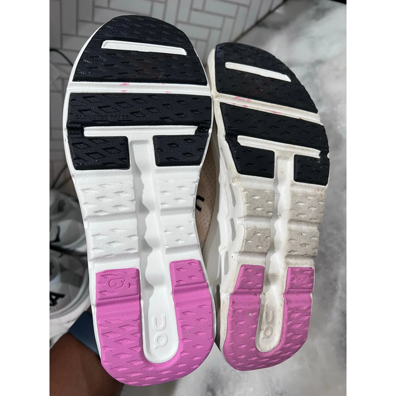 On Running Cloudswift Women’s Size 5 EU 37.5 Peach Black CloudTec Phase Shoes - Image 4