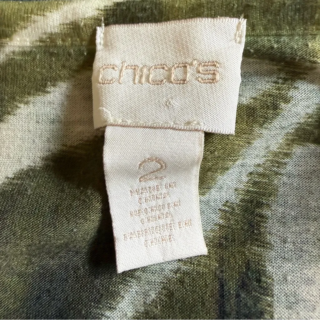 Chico's Leaf Print 3/4 Sleeve Sharkbite Hem Lightweight Stretchy Blouse Size L - Image 2