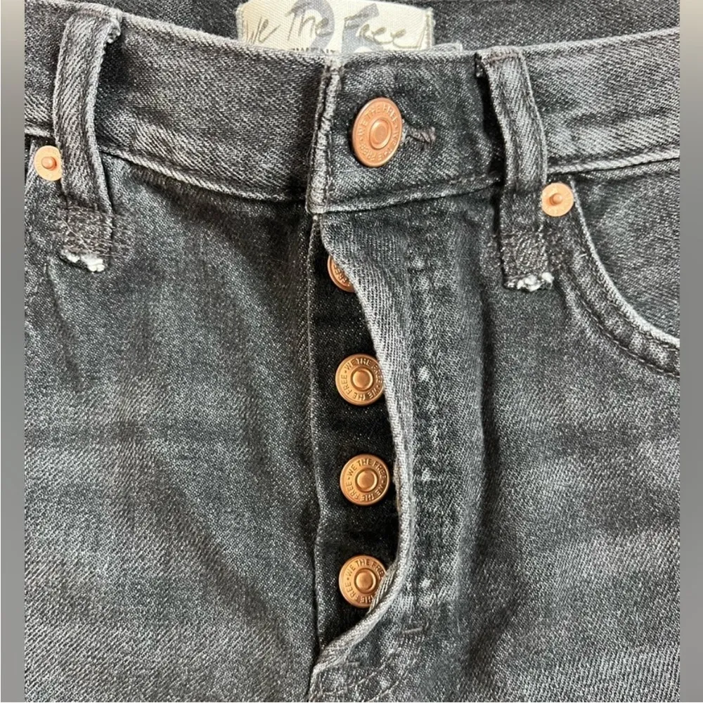 We The Free 100% Cotton Black Wash High Rise Jean Shorts w/ Fringe Hem - 26 - Image 3