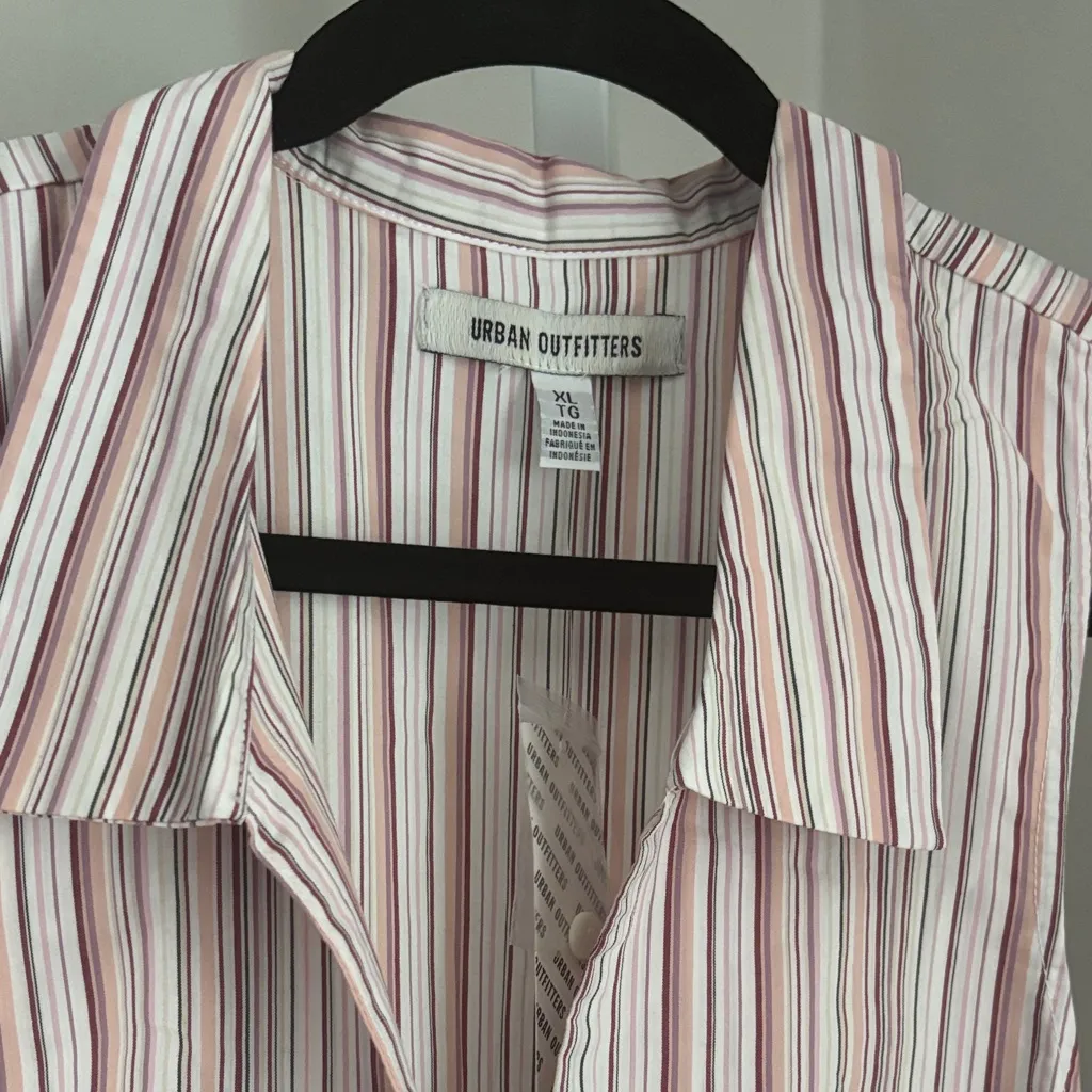 Urban Outfitters Party Girl Vertical Stripe Button Down Sleeveless Shirt Size XL - Image 7