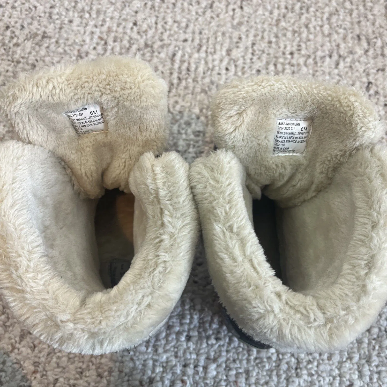 G.H.Bass & Co Women’s Faux Fur Lined Wool Casual Lace Up Rain Duck Boots Size 5.5 - Image 4