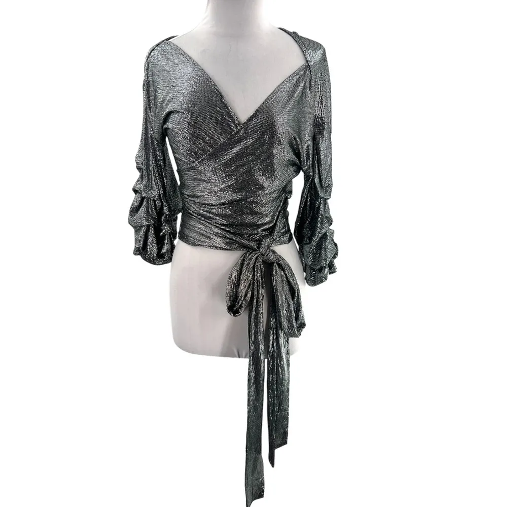 Lovers + Friends Bow Blouse in Silver revolve sz XS - Image 5