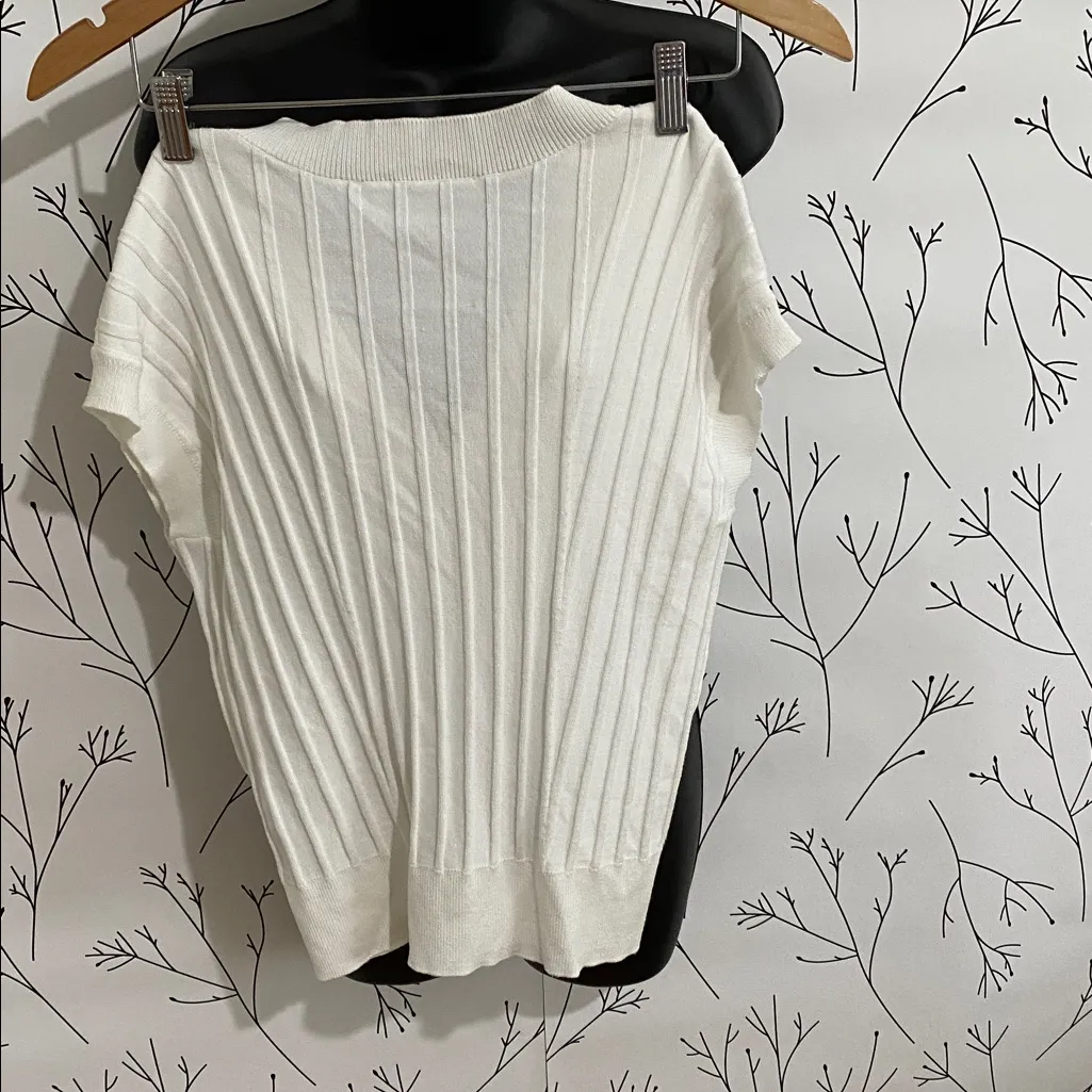 DKNY Ivory Ribbed V-Neck Top - Image 2