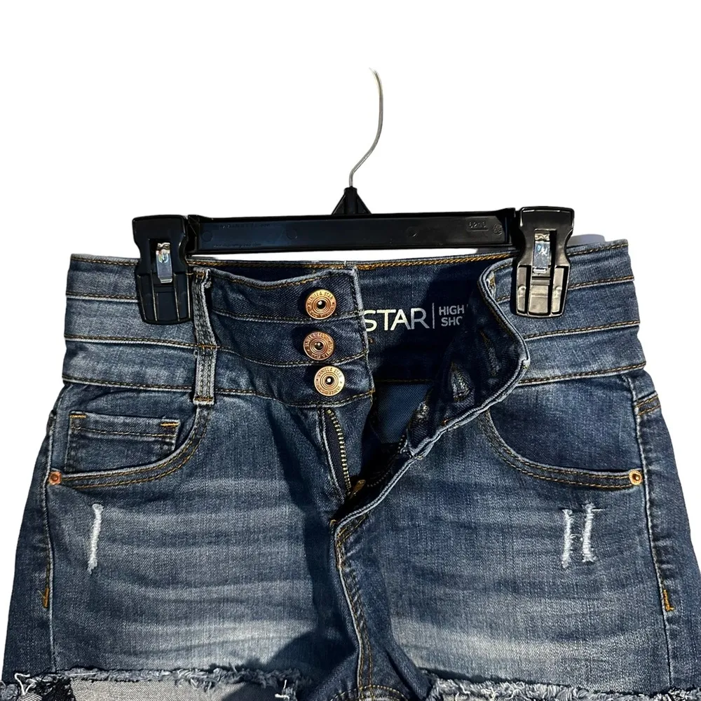 Vanilla Star Juniors Size 1 High Rise Shortie Denim Jean Shorts Blue Distressed - Image 5