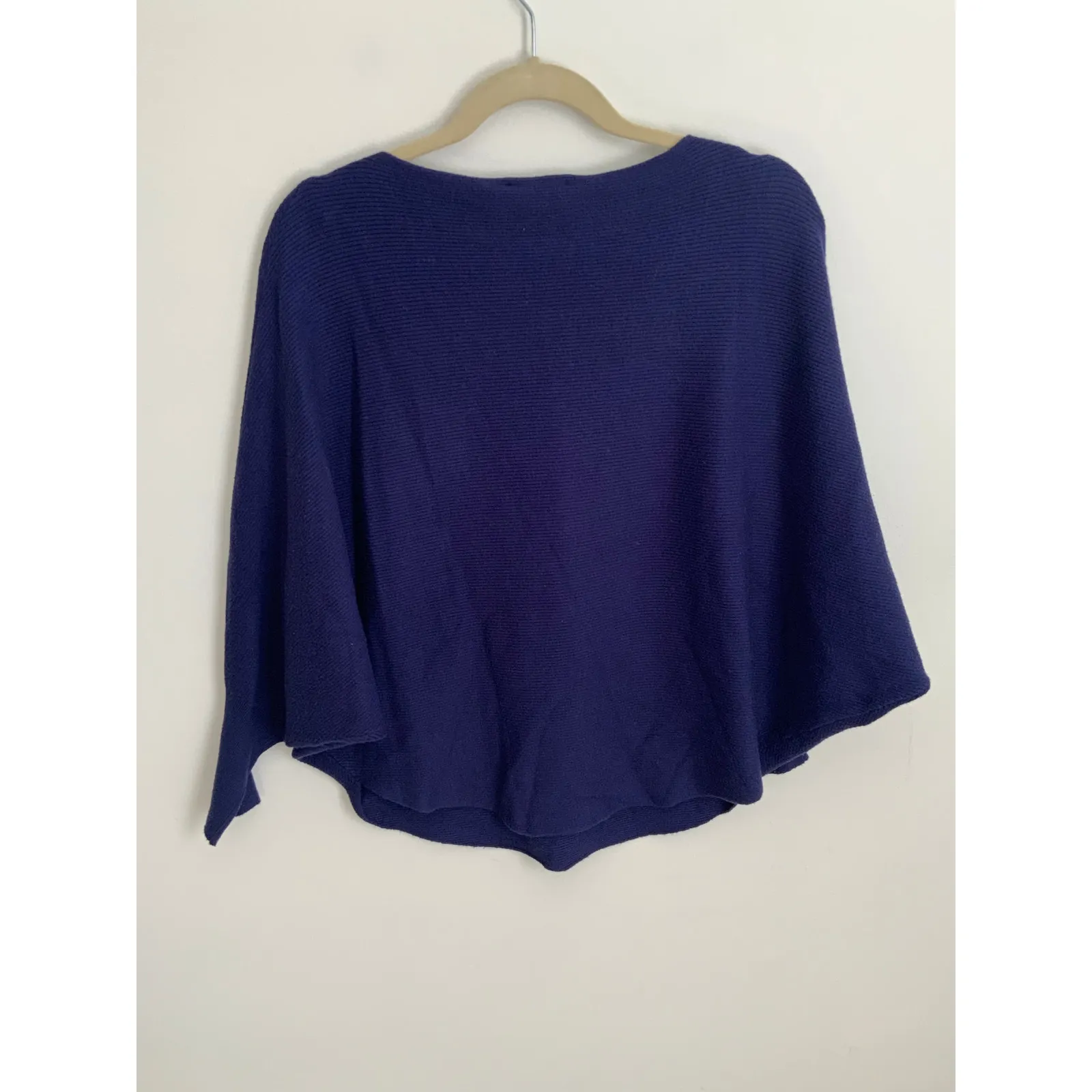 Kersima Women's sweater size s/m - Image 4