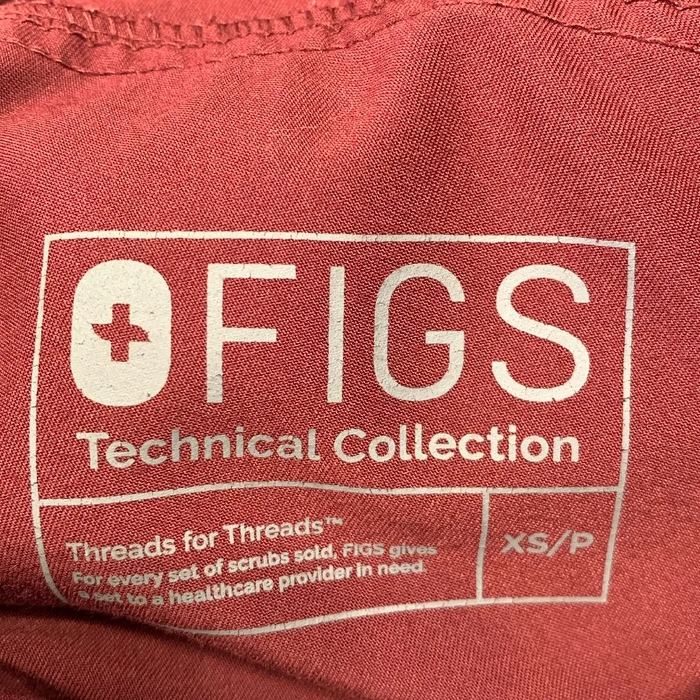 Figs Technical Scrub Kade Cargo Burgundy Medical Hospital Size XS EUC #2836 - Image 2