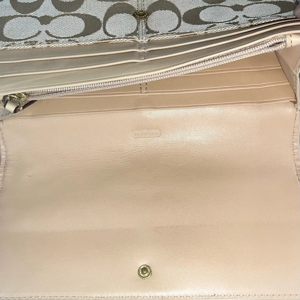 Coach Heritage Wallet - Image 8