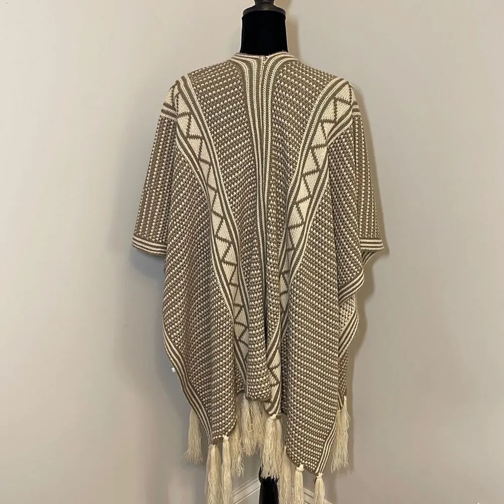 ‎Women’s Knit Shawl. Taupe/Cream OS Tan - Image 4