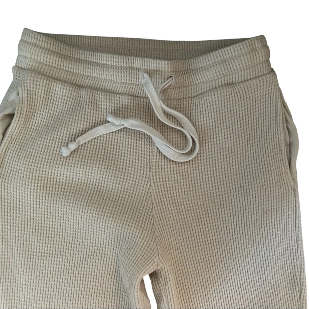 American Eagle AEO Waffle Knit Pull On Flare Pant Sz M Cream Casual Stretch - Image 2