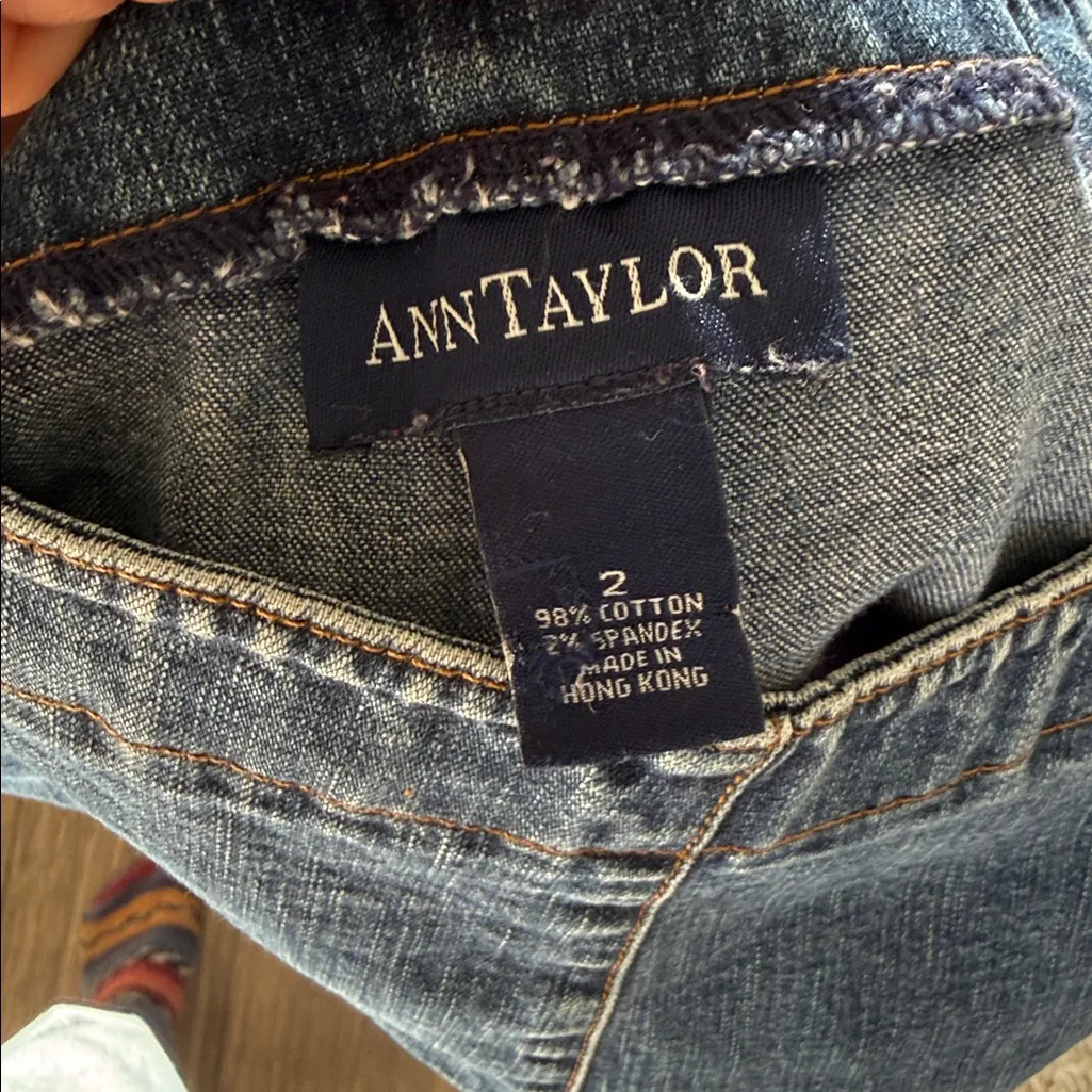 Ann Taylor Dark Blue Straight Leg high waisted funky Jeans size 2 - Image 6